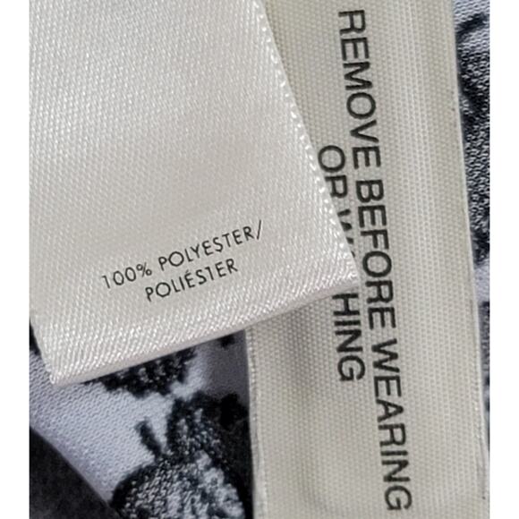 Ann Taylor Blue Black White Leaf Print V Neck Blouse Top Large New Without Tags - Picture 4 of 7